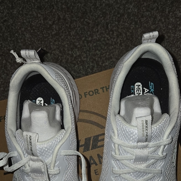 New Skechers Edge Ride Vegan White Mens Sneakers Size 9 Extra Wide - Picture 4 of 12